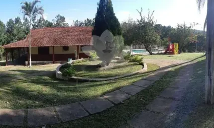 Chácara / sítio com 2 quartos à venda no Jardim Estância Brasil, Atibaia , 250 m2 por R$ 870.000