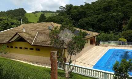 Fazenda à venda no Centro, Nazaré Paulista  por R$ 2.300.000