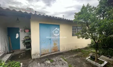 REF 8153 - Casa para Venda no bairro Santa Maria, 2 dorm, 4 vagas, 212 m