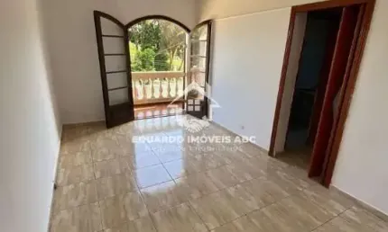 REF 1555. 3 dormitórios. 1 suite. 2 vagas na garagem. Jardim - Santo André. Excelente oportunidade!