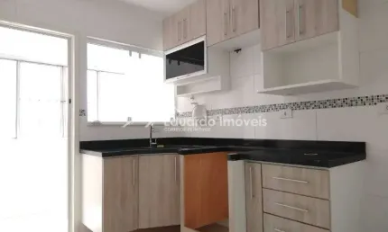REF: 488. 2 Dormitórios. Cozinha com armários Planejada. Ótima oportunidade!