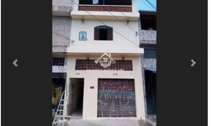Casa Assobradada para Venda no bairro Centro, 4 dorm, 125 m