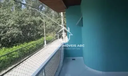 Casa para venda no bairro pinheirinho, 3 suíte, 2 vagas.