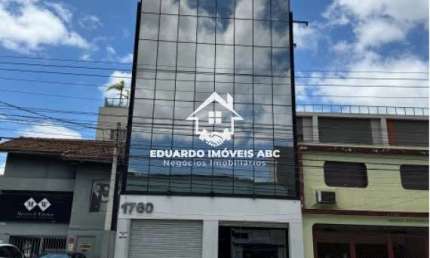 REF 9491- Prédio comercial. 9 Banheiros- Ótima localização- Santo Amaro
