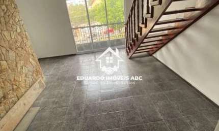 REF: 9837. Casa residencial ou comercial para Locação, 2 dorm(s), 1 suite(s), Sótão.