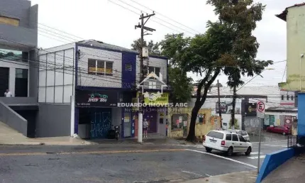 Salão sobreloja. 4 banheiros. copa. rua carijós em santo andré.