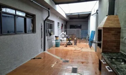 REF 9749 - Prédio comercial com residência, galpão, salas comerciais para Venda,  657 m².
