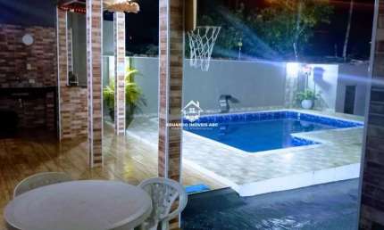 Casa (Casa Padrão) com piscina para Venda, 2 dorm(s), 4 vaga(s), 250 m²