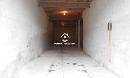 REF 10223- Salão com 100 m². Banheiro. Ótima localização- Mauá