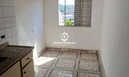 REF:10890 - Casa Padrão para Locação, 2 dorm(s), 30 m²