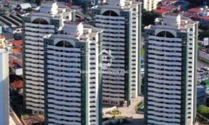 REF: 5170. 3 dormitórios. 2 vagas na garagem. Ótima localização.