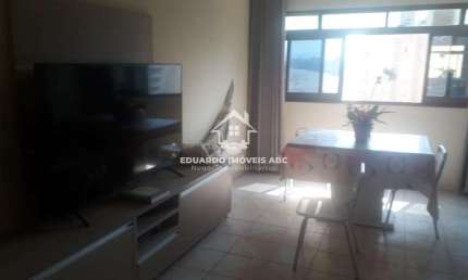 REF: 5229. 3 dormitórios. 1 vaga na garagem. Ótima localização.