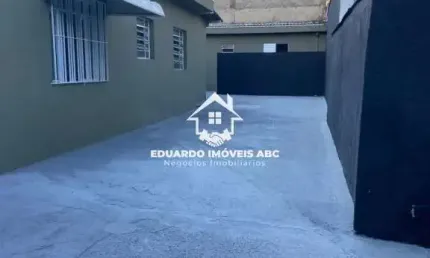 REF 5721. Galpão e residência para Venda. 1 Galpão. 1 Edícula. 1 Casa principal. Ótima localização.