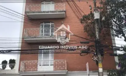 REF 6106. Apto  para Locação no bairro Centro. 5 dormitórios. 1 suíte. 3 vagas. Ótima localização.