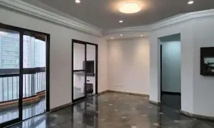 Belo apartamento , com vista para o mar, contendo 4 dormitórios, 3 suítes, mais 1 dormitório de empregada com um banheiro, sala 3 ambientes, sacada go
