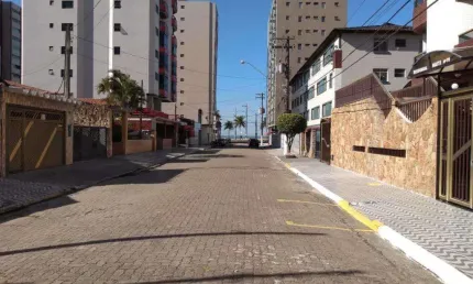 Sobrado com 3 dormitórios à venda, 178 m² por R$ 680.000,00 - Vila Guilhermina - Praia Grande/SP