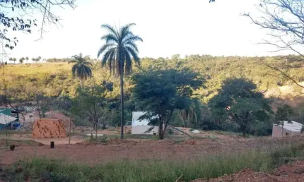 Lote / terreno de bairro para vender no bairro centro em mateus leme