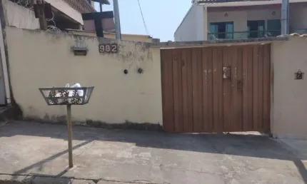 Casa para vender com 03 quartos no bairro novo riacho em contagem