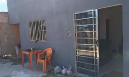 Casa para vender com 08 quartos no bairro cidade jardim em esmeraldas