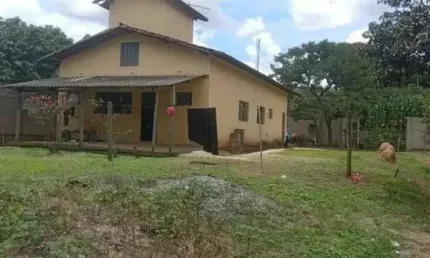 Casa para vender com 03 quartos 03 suítes no bairro goiabeiras em esmeraldas