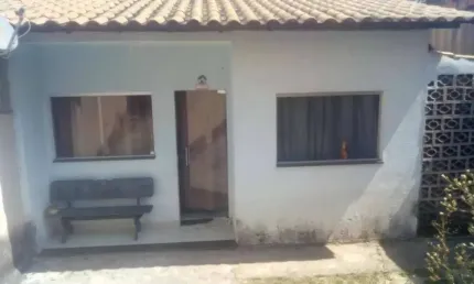 Casa para vender com 03 quartos no bairro floresta encantada em esmeraldas