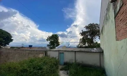 Casa/ para vender com 04 quartos no bairro bom retiro em betim