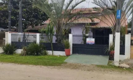 Casa com 3 quartos à venda na rua celito boeing, 68, paranaguamirim, joinville, 90 m2 por r$ 360.000