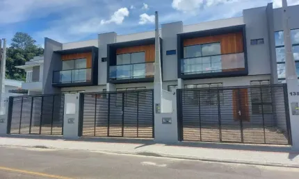 Casa com 3 quartos à venda na rua henrique brikau, 119, jardim sofia, joinville, 113 m2 por r$ 598.000