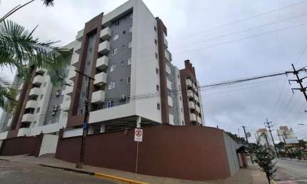 Apartamento com 2 quartos para alugar na Rua Ottokar Doerffel, 1658, Atiradores, Joinville, 50 m2 por R$ 2.000