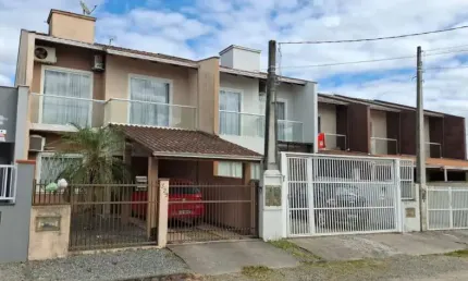 Casa com 3 quartos à venda na Rua Isolde Paulo, 329, Nova Brasília, Joinville, 104 m2 por R$ 495.000