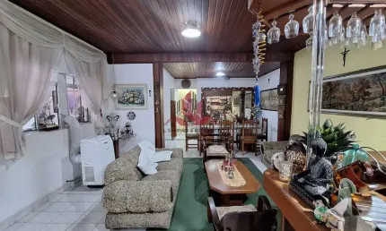 Casa com 3 quartos à venda na Capitão-mor Aguiar, 88, Centro, São Vicente por R$ 750.000