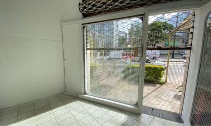 Ponto comercial à venda na Avenida Protásio Alves, 3533, Petrópolis, Porto Alegre por R$ 90.000