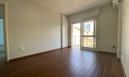 Apartamento com 2 quartos à venda na Rua Garibaldi, 1317, Bom Fim, Porto Alegre por R$ 395.000