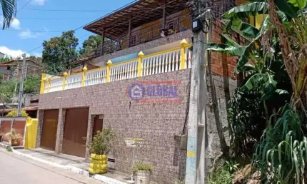Casa com 3 quartos à venda na Rua do Azulão, Flamengo, Maricá, 240 m2 por R$ 380.000
