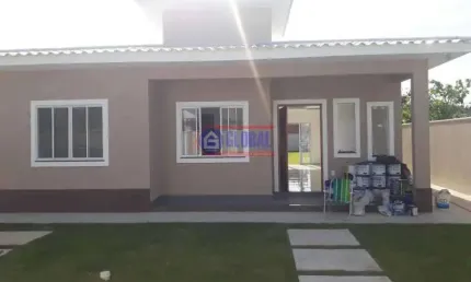 Casa com 3 quartos à venda na Rua Cinquenta e Sete, Jardim Atlântico Central (Itaipuaçu), Maricá, 113 m2 por R$ 650.000