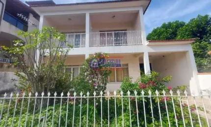 Casa com 4 quartos à venda na Rua Adelaide Bezerra, Centro, Maricá, 230 m2 por R$ 960.000