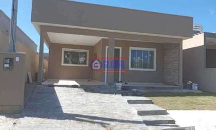Casa em condomínio fechado com 3 quartos à venda na Estrada Do Pindobas, Pindobas, Maricá, 108 m2 por R$ 450.000
