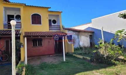 Casa em condomínio fechado com 2 quartos à venda na Rua Sessenta e Um, Guaratiba (Ponta Negra), Maricá, 85 m2 por R$ 256.000