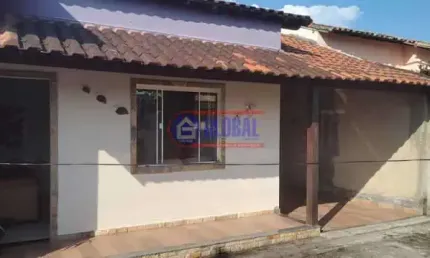 Casa em condomínio fechado com 2 quartos à venda na Rua Cinco, São José do Imbassaí, Maricá, 95 m2 por R$ 430.000
