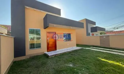 Casa com 2 quartos à venda na Rua Victor Frederico Kastrup, Cordeirinho, Maricá, 71 m2 por R$ 420.000
