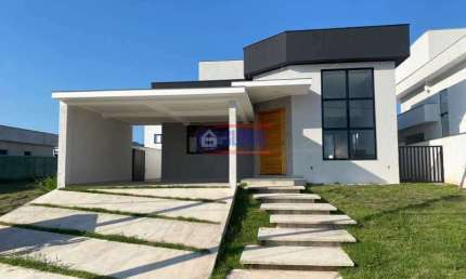 Casa em condomínio fechado com 3 quartos à venda na Rodovia Ernani do Amaral Peixoto, Inoã, Maricá, 172 m2 por R$ 990.000