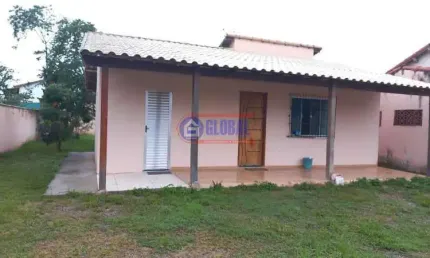 Casa com 2 quartos à venda na Rua Trinta e Dois, Jardim Atlântico Central (Itaipuaçu), Maricá por R$ 390.000