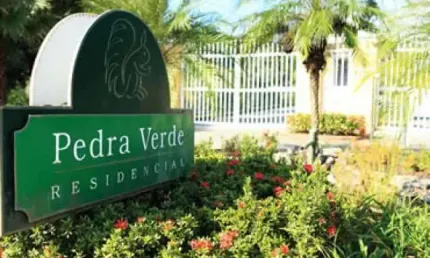 Terreno em condomínio fechado à venda na Alameda dos Jequitibás, Ubatiba, Maricá por R$ 180.000