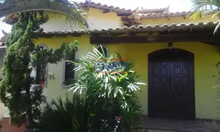 Casa com 2 quartos à venda na Rua Setenta e Oito, Jaconé (Sampaio Correia), Saquarema, 176 m2 por R$ 310.000