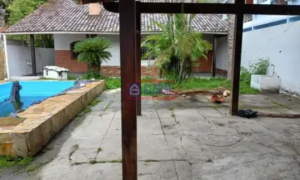 Casa com 2 quartos à venda na Rua Carmem Miranda, Itapeba, Maricá por R$ 450.000
