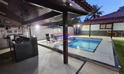 Casa com 3 quartos à venda na Rua Trinta e Três, Jardim Atlântico Oeste (Itaipuaçu), Maricá, 280 m2 por R$ 734.000