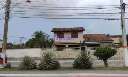 Casa com 3 quartos à venda na Avenida Guarujá, São José do Imbassaí, Maricá, 400 m2 por R$ 1.265.000
