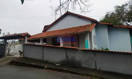 Casa com 3 quartos à venda na rua marilene rangel da cruz vieira, boa vista, maricá, 184 m2 por r$ 530.000