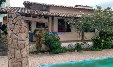 Casa com 3 quartos à venda na Rua das Amoreiras, Inoã, Maricá, 186 m2 por R$ 650.000