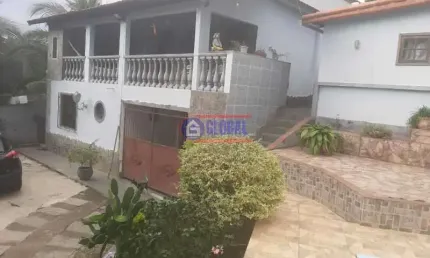 Casa com 4 quartos à venda na Rua Colômbia, Jacaroá, Maricá, 190 m2 por R$ 430.000